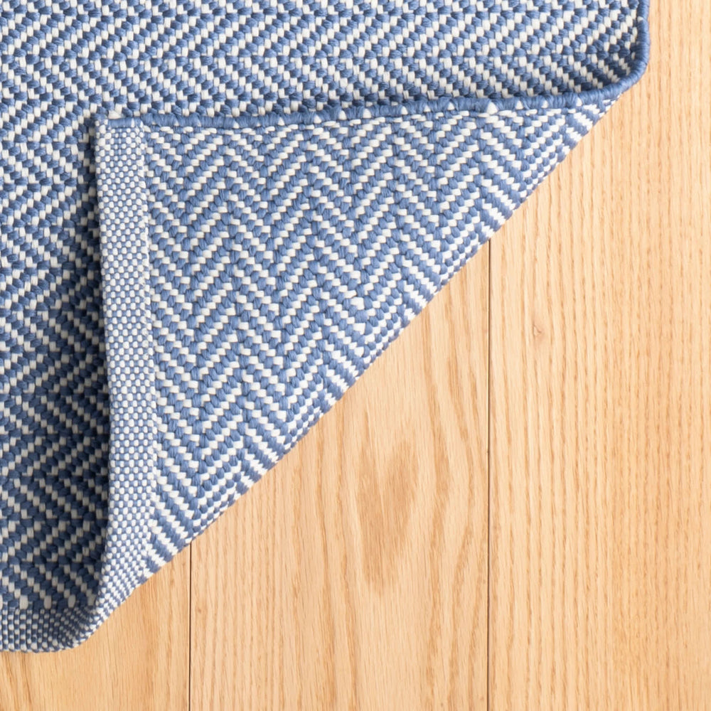 Herringbone Handwoven Indoor/Outdoor Rug | Denim/Ivory