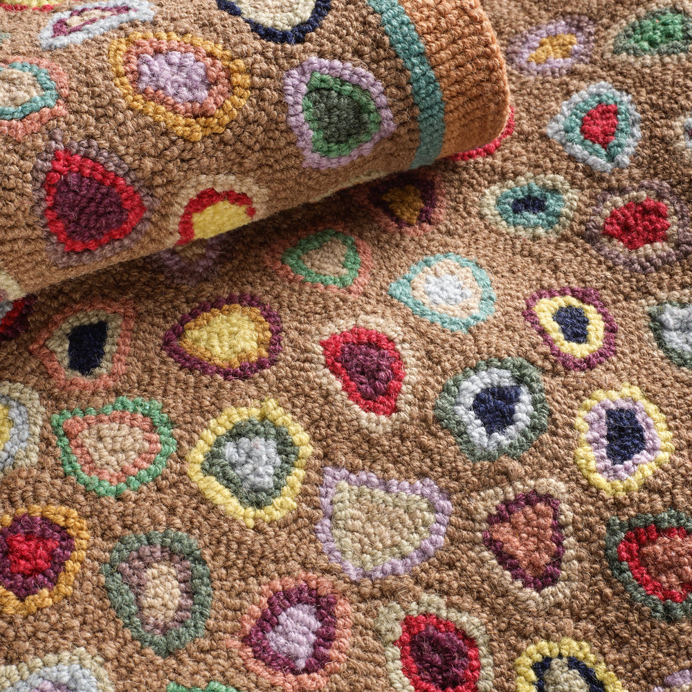 Cats Paw Hand Micro Hooked Wool Rug | Brown