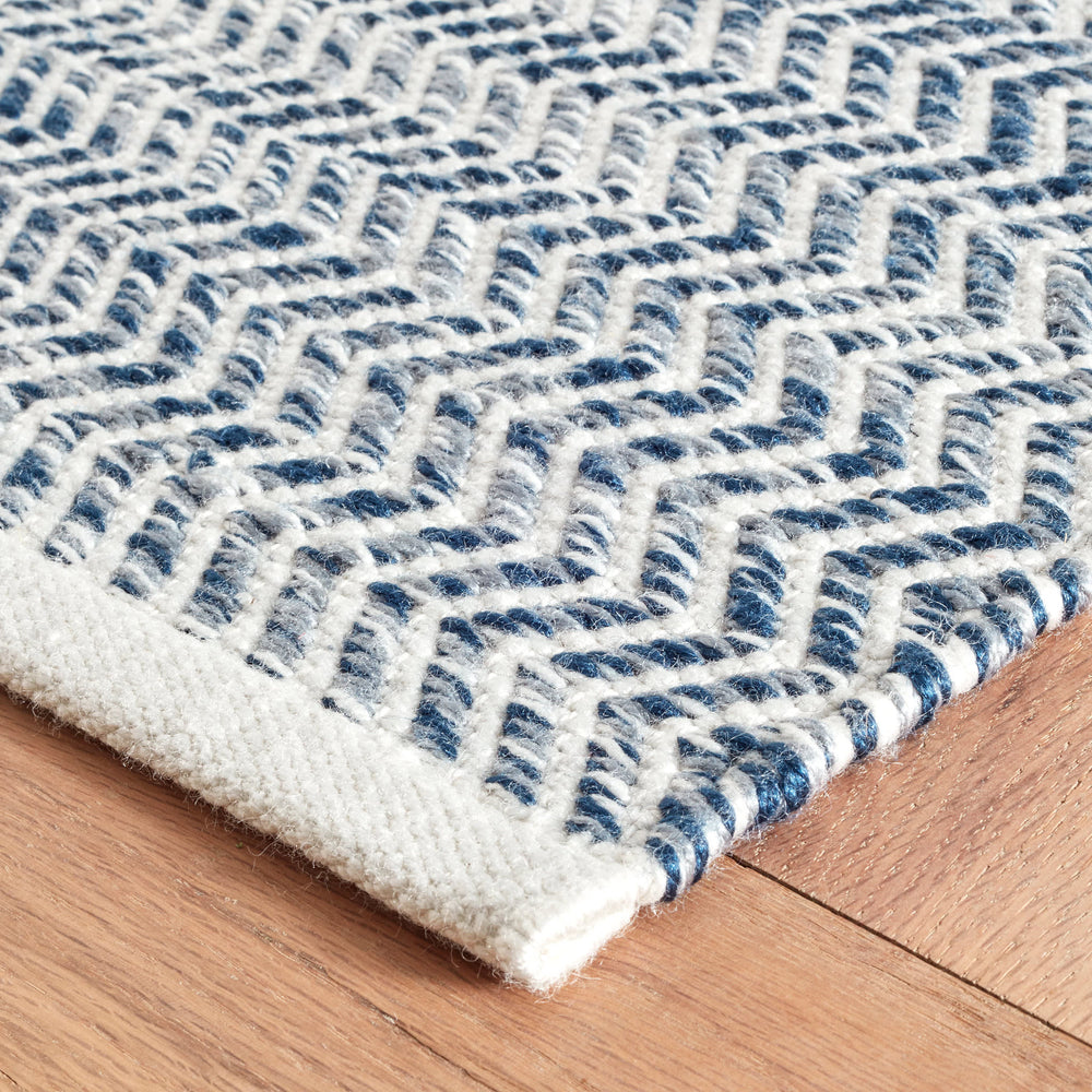 Coastal Handwoven Indoor/Outdoor Rug | Blue