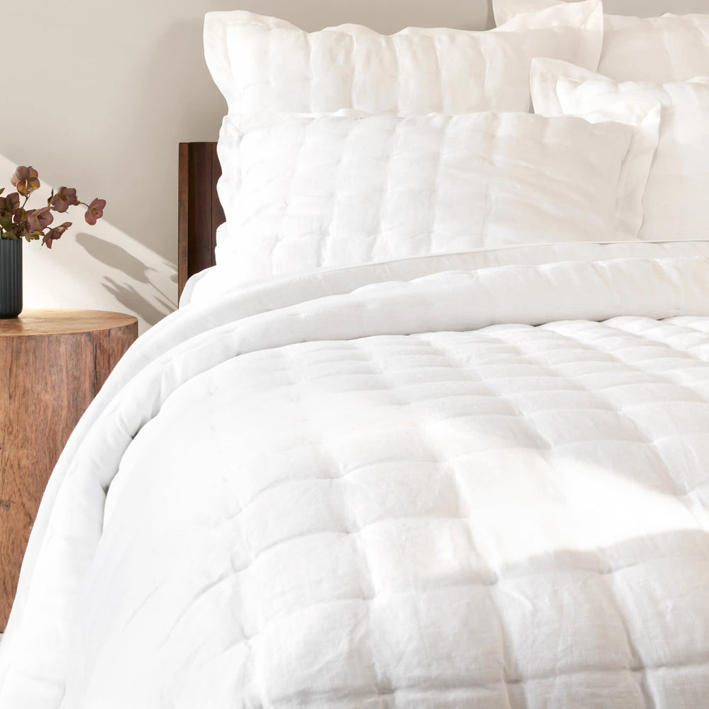 Lush Linen Puff | White