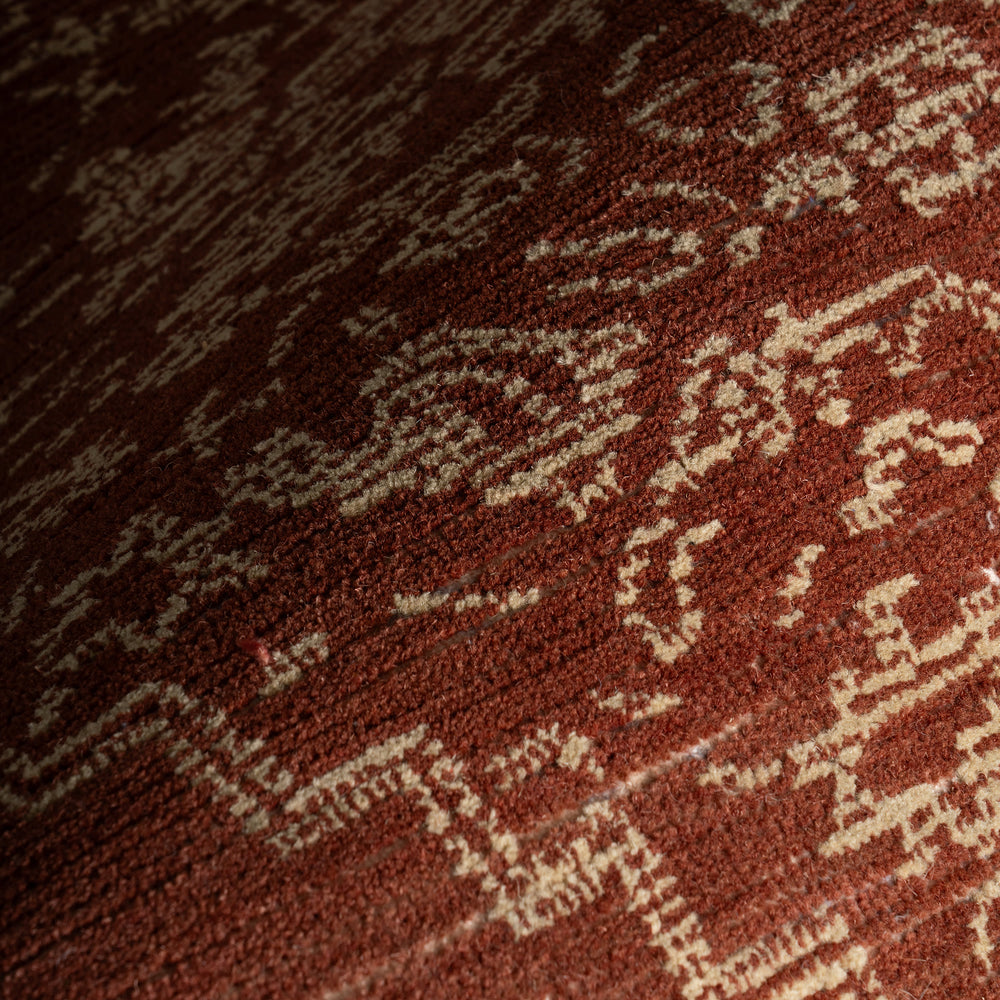 Quenl Vintage Handmade Wool Rug | Red