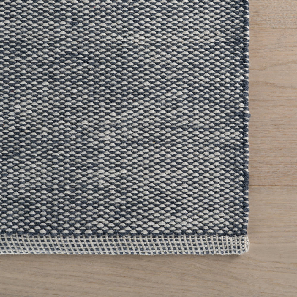 Pebble Handwoven Performance Rug | Blue