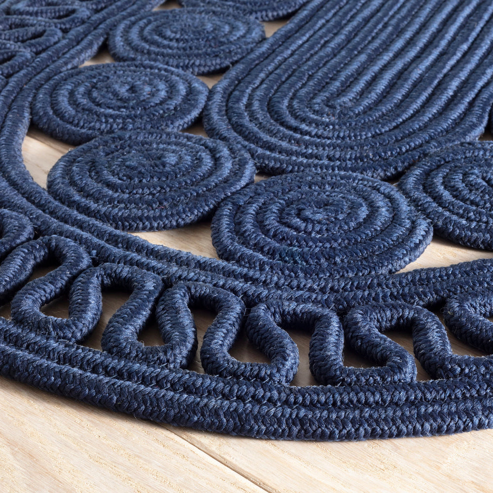 Reef Handwoven Indoor/Outdoor Oval Rug | Navy