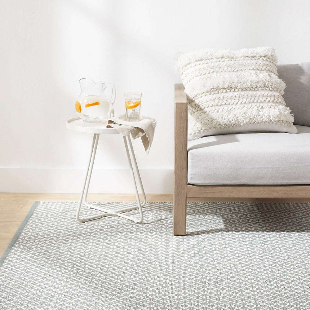 Trellis Handwoven Indoor/Outdoor Rug | Blue