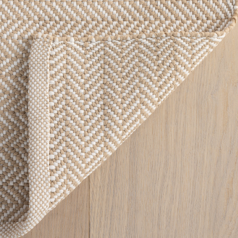 Herringbone Handwoven Indoor/Outdoor Rug | Linen/White