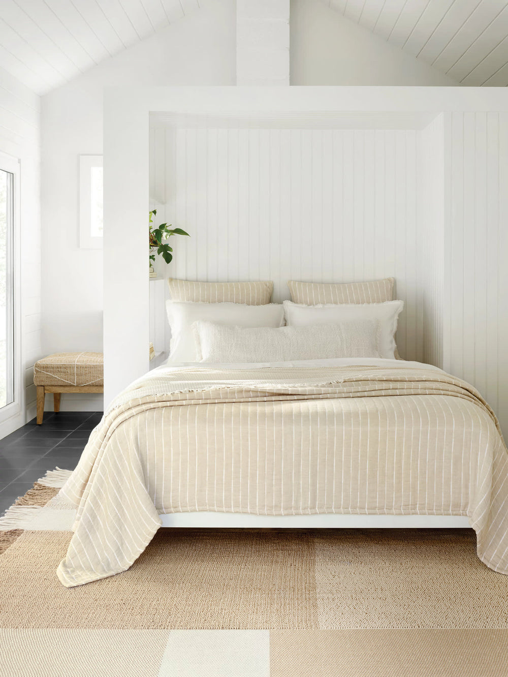 Marino Matelasse Coverlet | Natural/Ivory