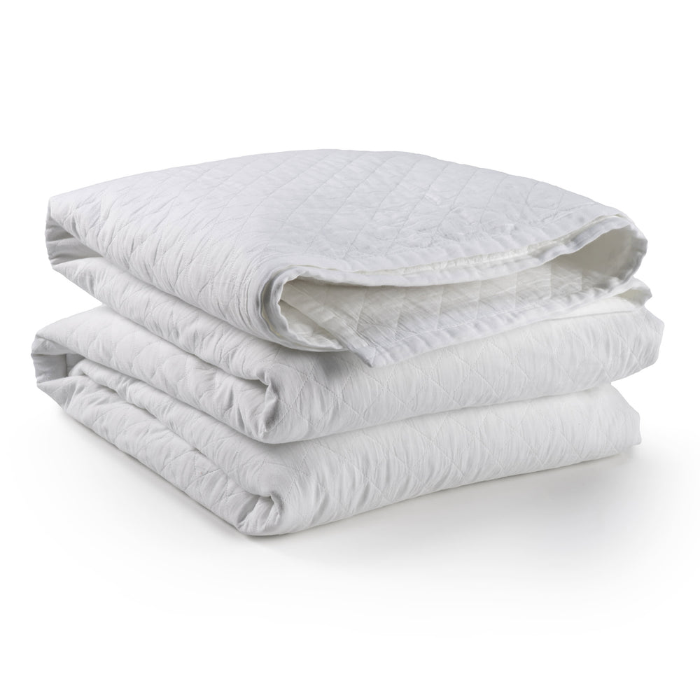 Amity Quilt | White