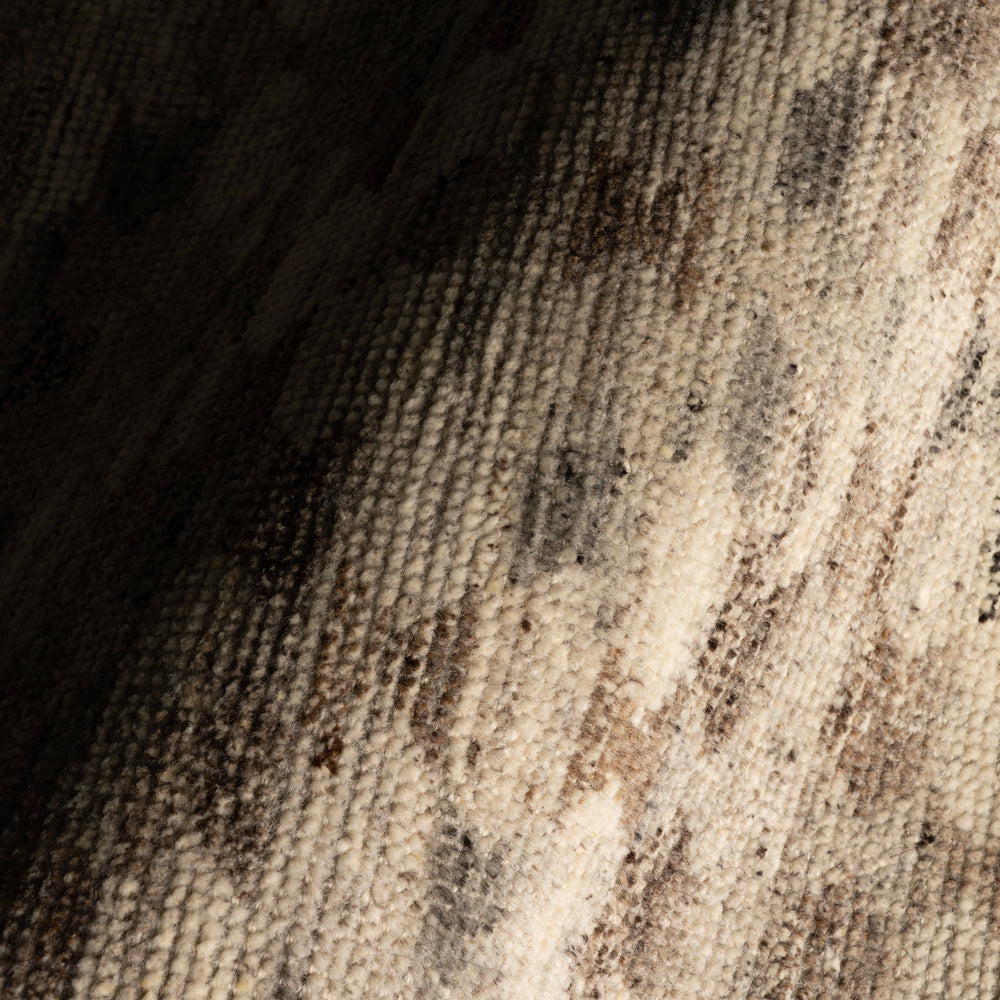 Zaha Traditional Vintage Rug | Grey