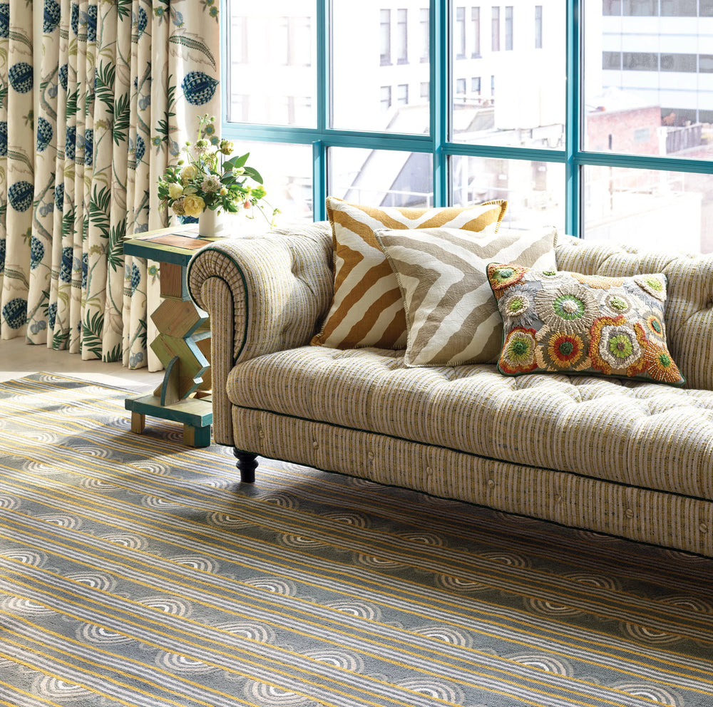Button Hand Micro Hooked Wool Rug | Grey