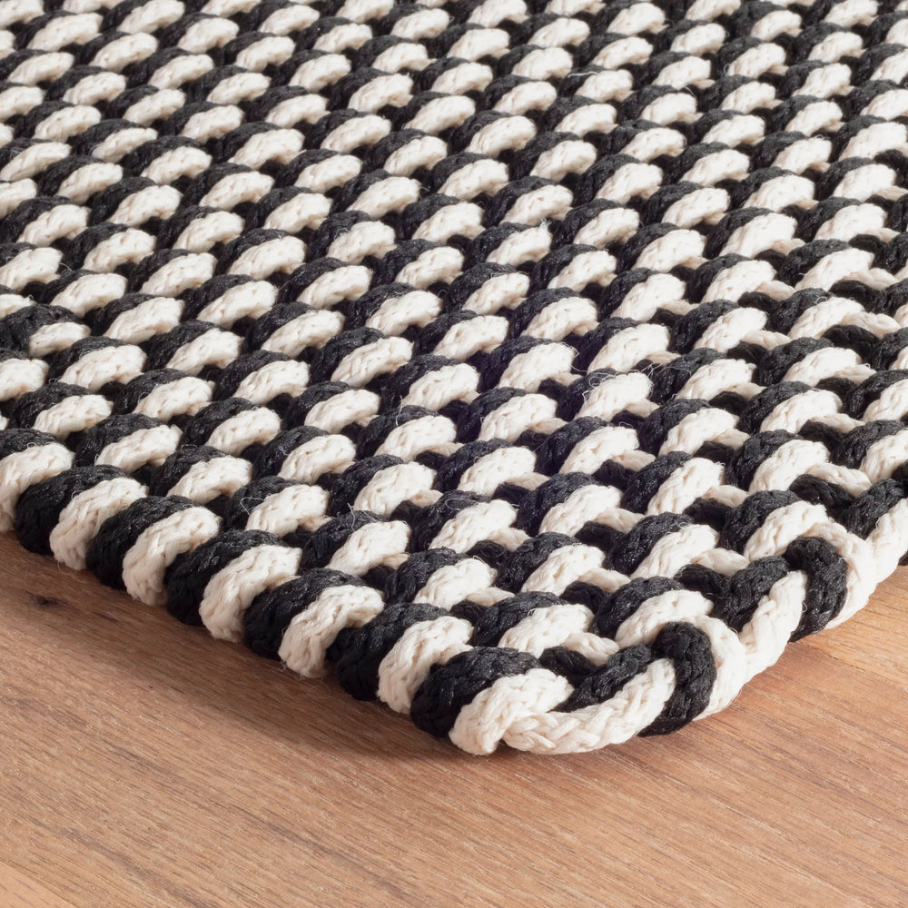 Two-Tone Rope Handwoven Indoor/Outdoor Rug | Black/Ivory