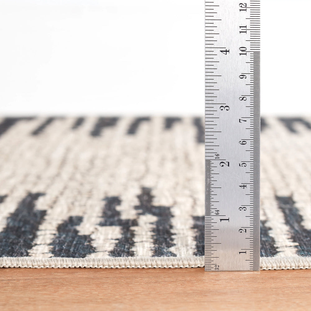 Moss Machine Washable Rug | Metal