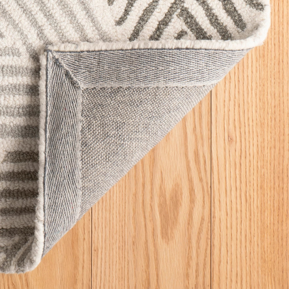 Karari Hand Hooked Wool Rug | Blue