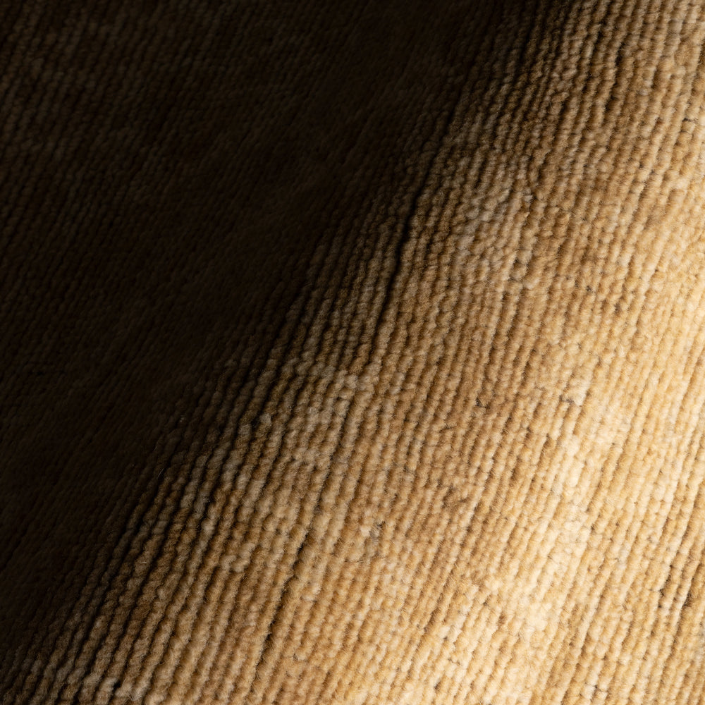 Thaliva Traditional Vintage Rug | Brown