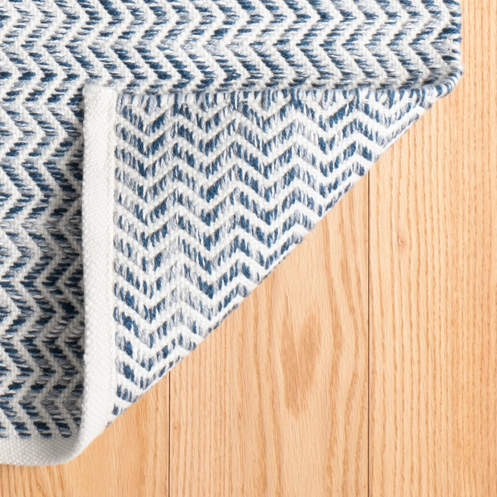 Coastal Handwoven Indoor/Outdoor Rug | Blue