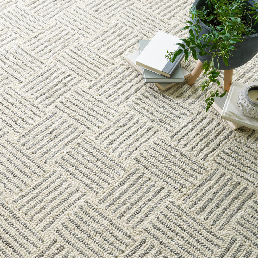 Layers Hand Hooked Wool Rug | Grey