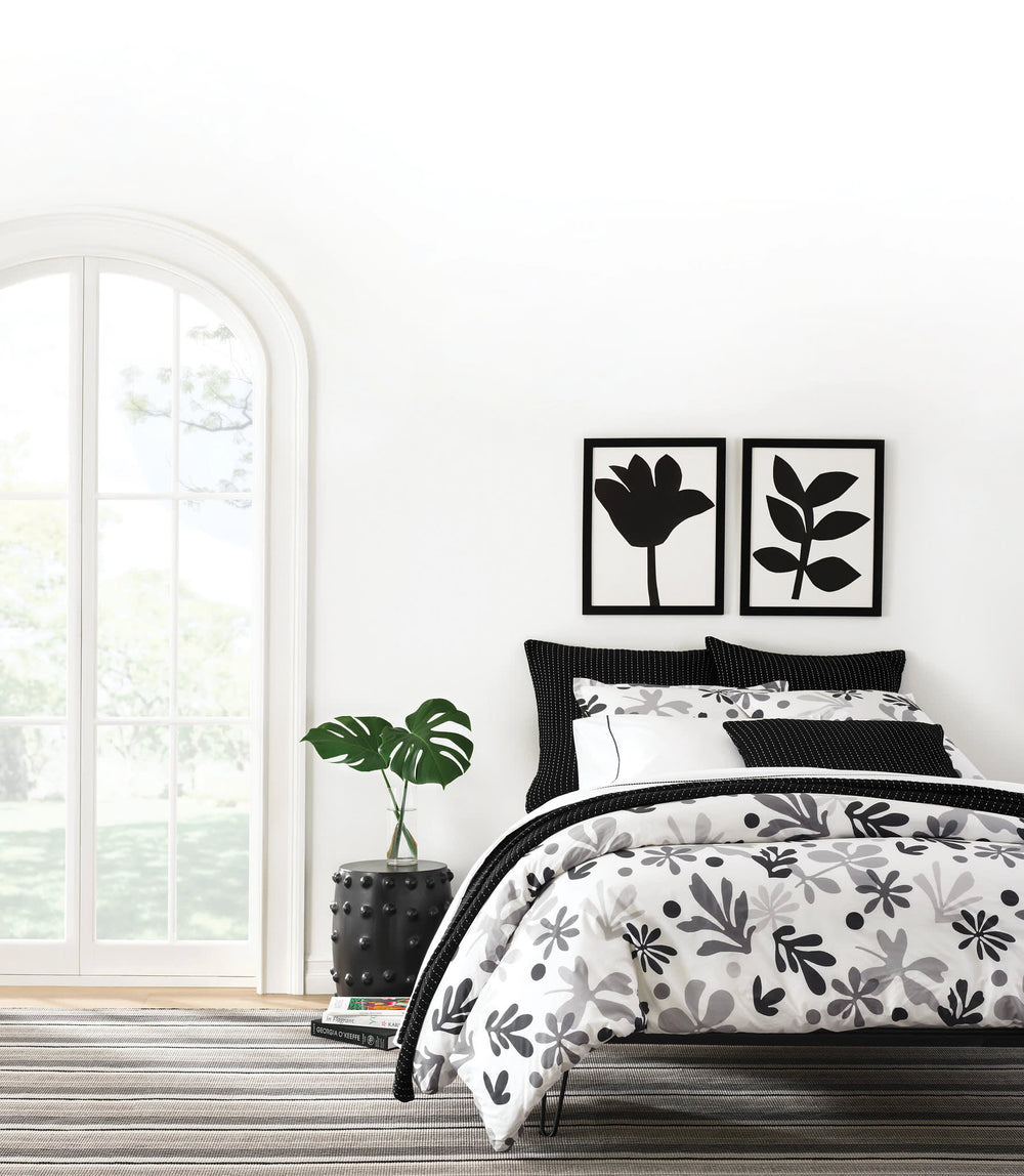 Dottie Embroidered Sheet Set | Black
