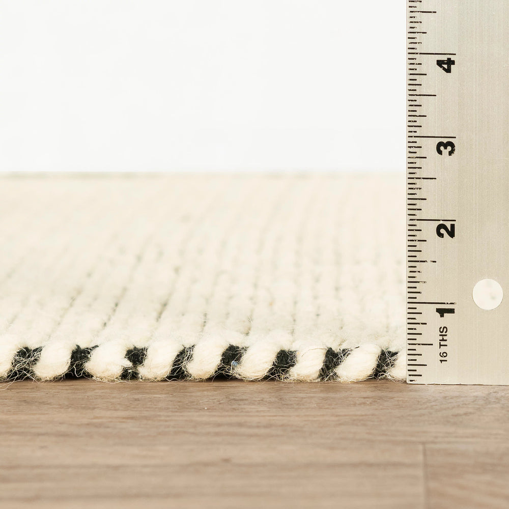 Ribbon Handwoven Wool Rug | Ivory/Black