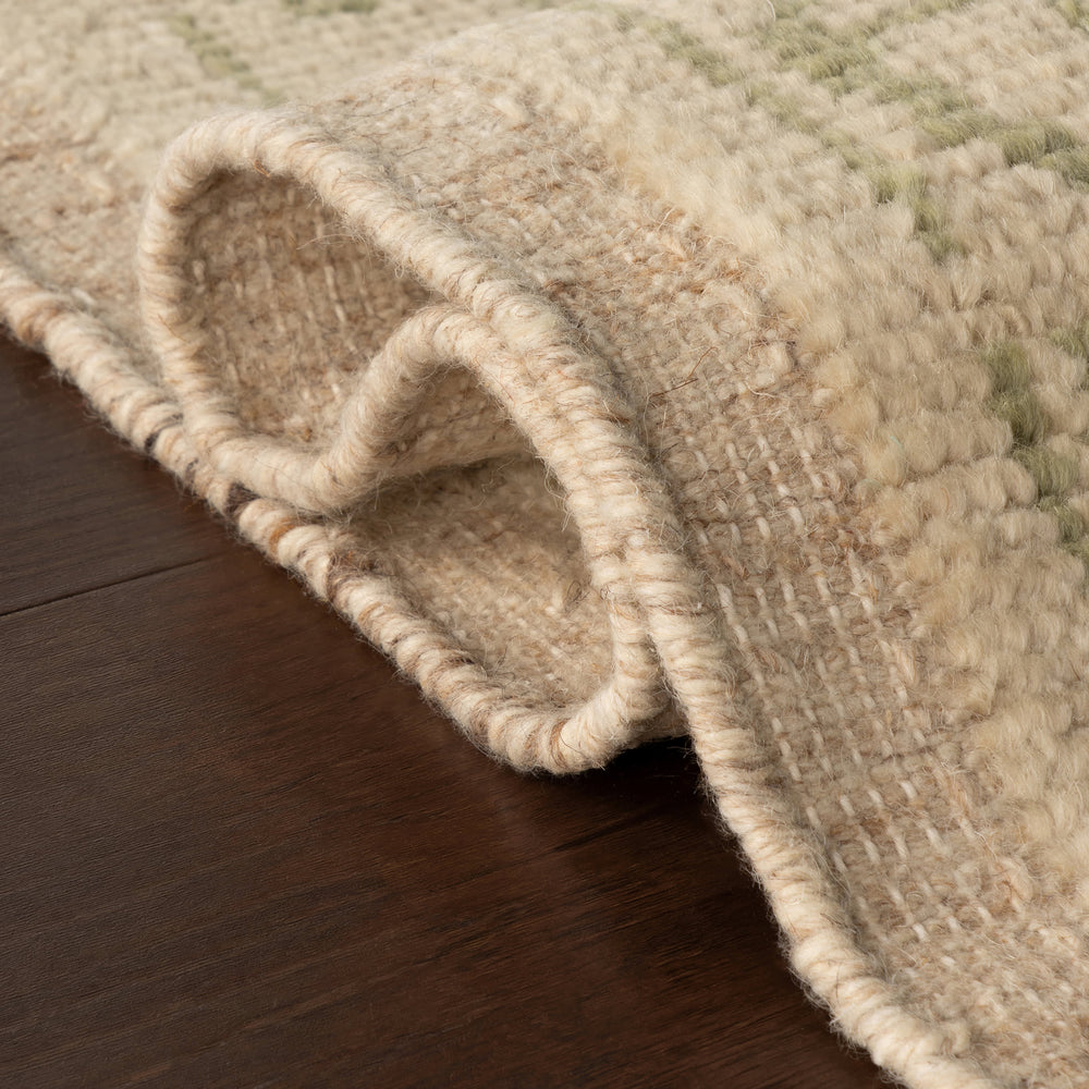 Dicyra Traditional Vintage Rug | Ivory