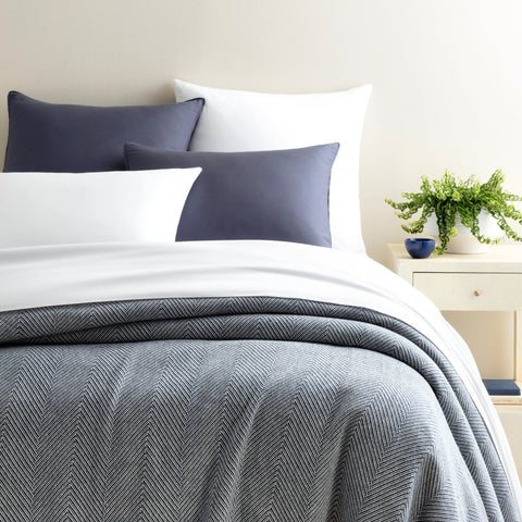 Herringbone Blanket | Navy/Ivory