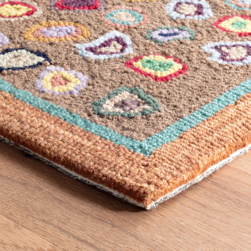 Cats Paw Hand Micro Hooked Wool Rug | Brown