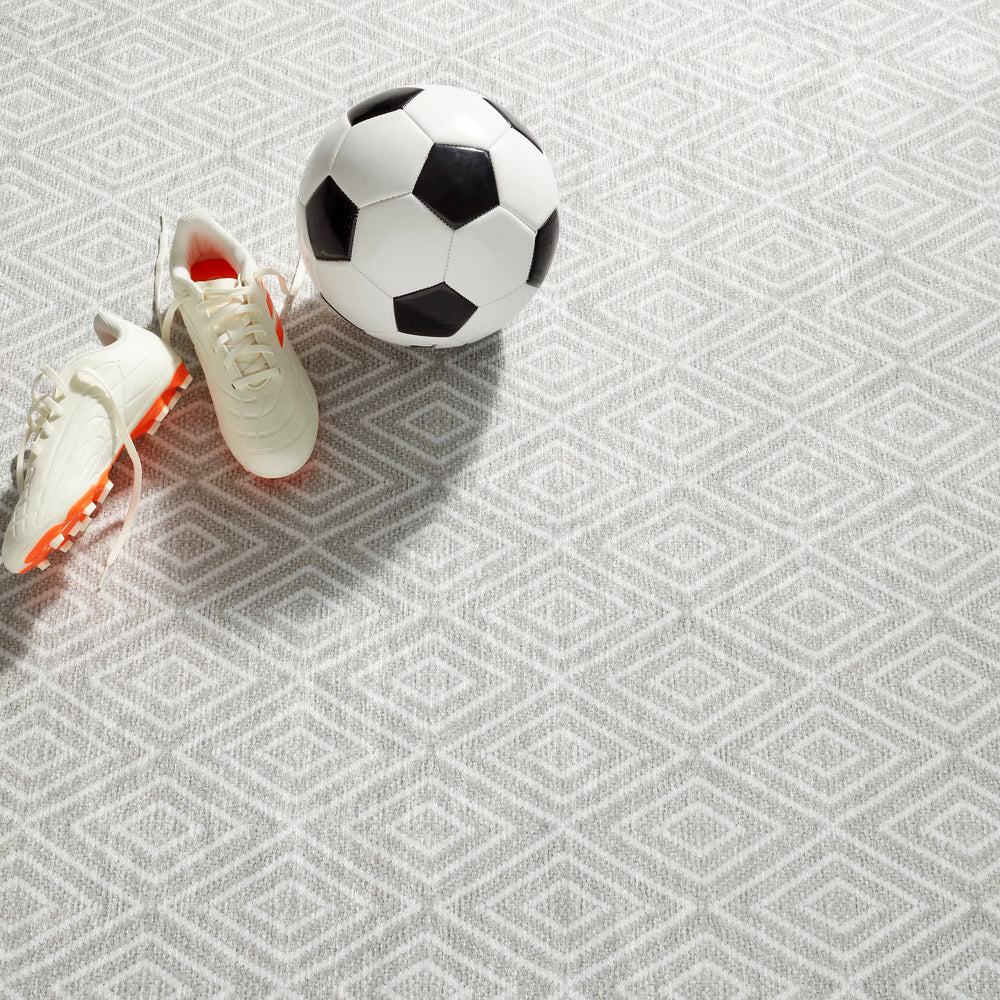 Diamond Machine Washable Rug | Platinum/White