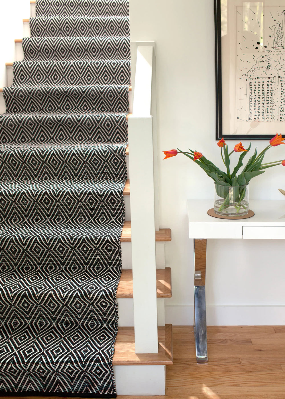 Diamond Handwoven Indoor/Outdoor Rug | Black/Ivory