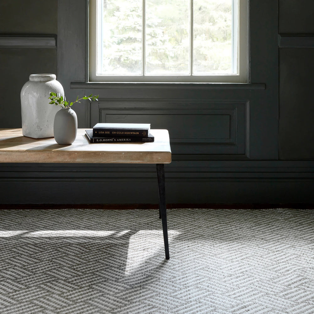 Crisscross Handwoven Indoor/Outdoor Rug | Platinum